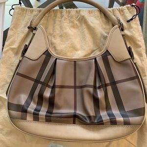 Burberry purse